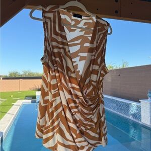 Woman’s Tahari Blouse